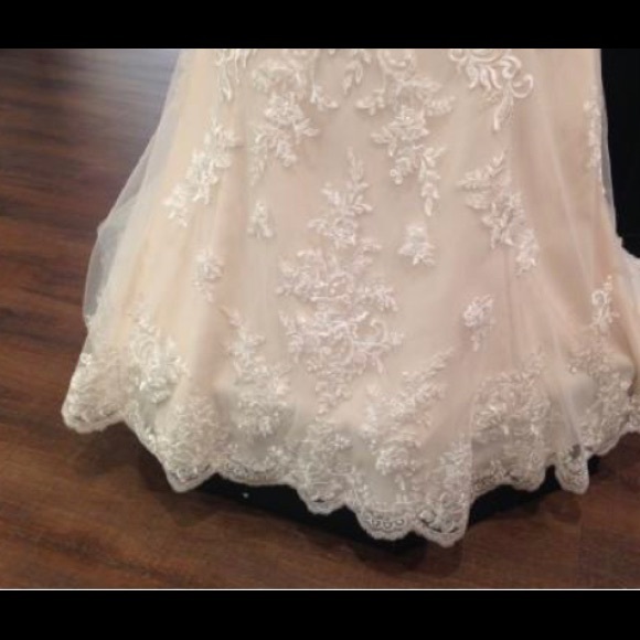 Stella York 6245 Wedding Dress | New, Size: 8 Never worn/unaltered - Picture 6 of 8